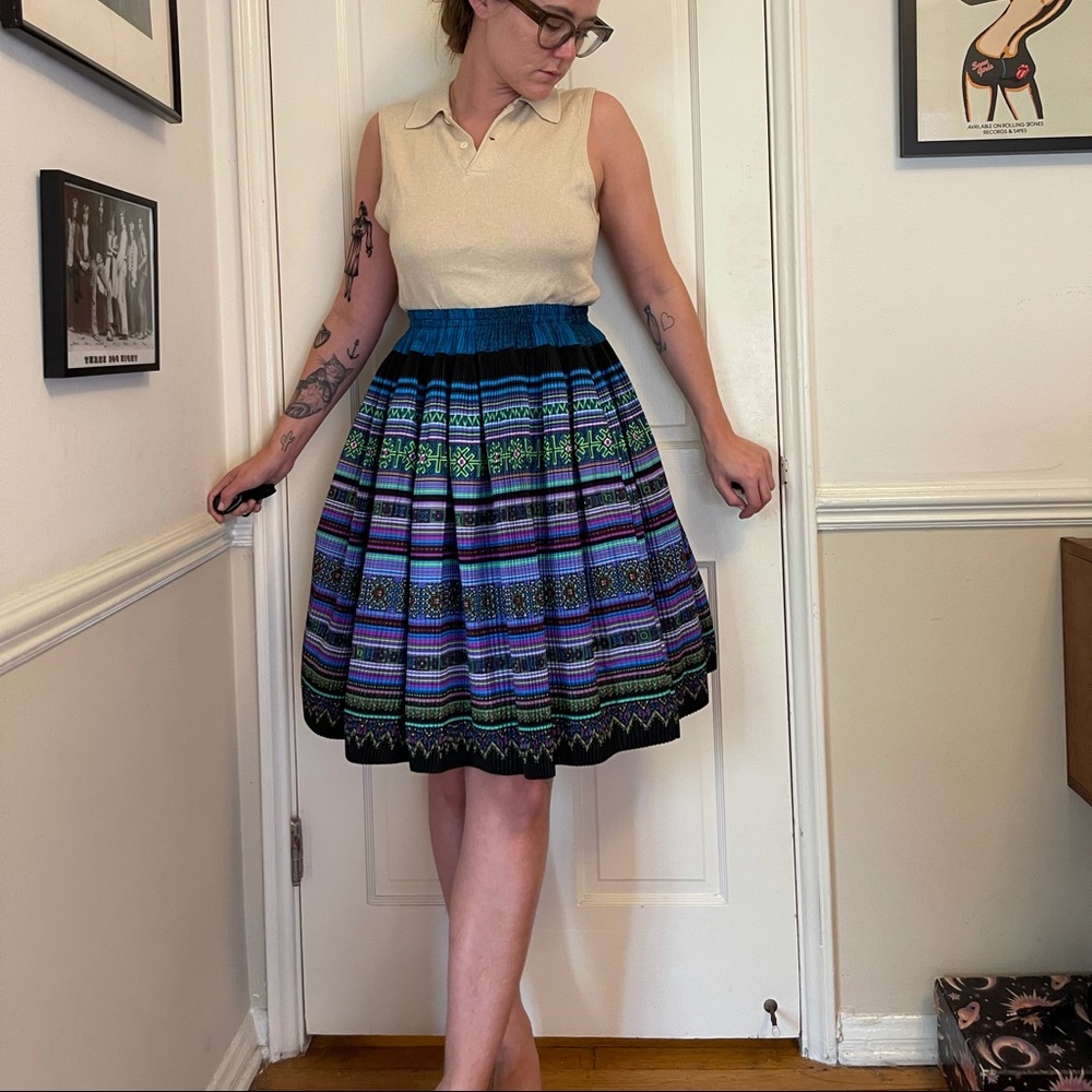 60s Vintage Psychedelic Pleated Skirt - Picture 1 of 10